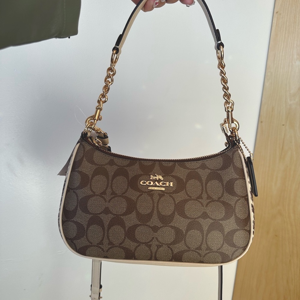 Coach Teri Shoulder Bag